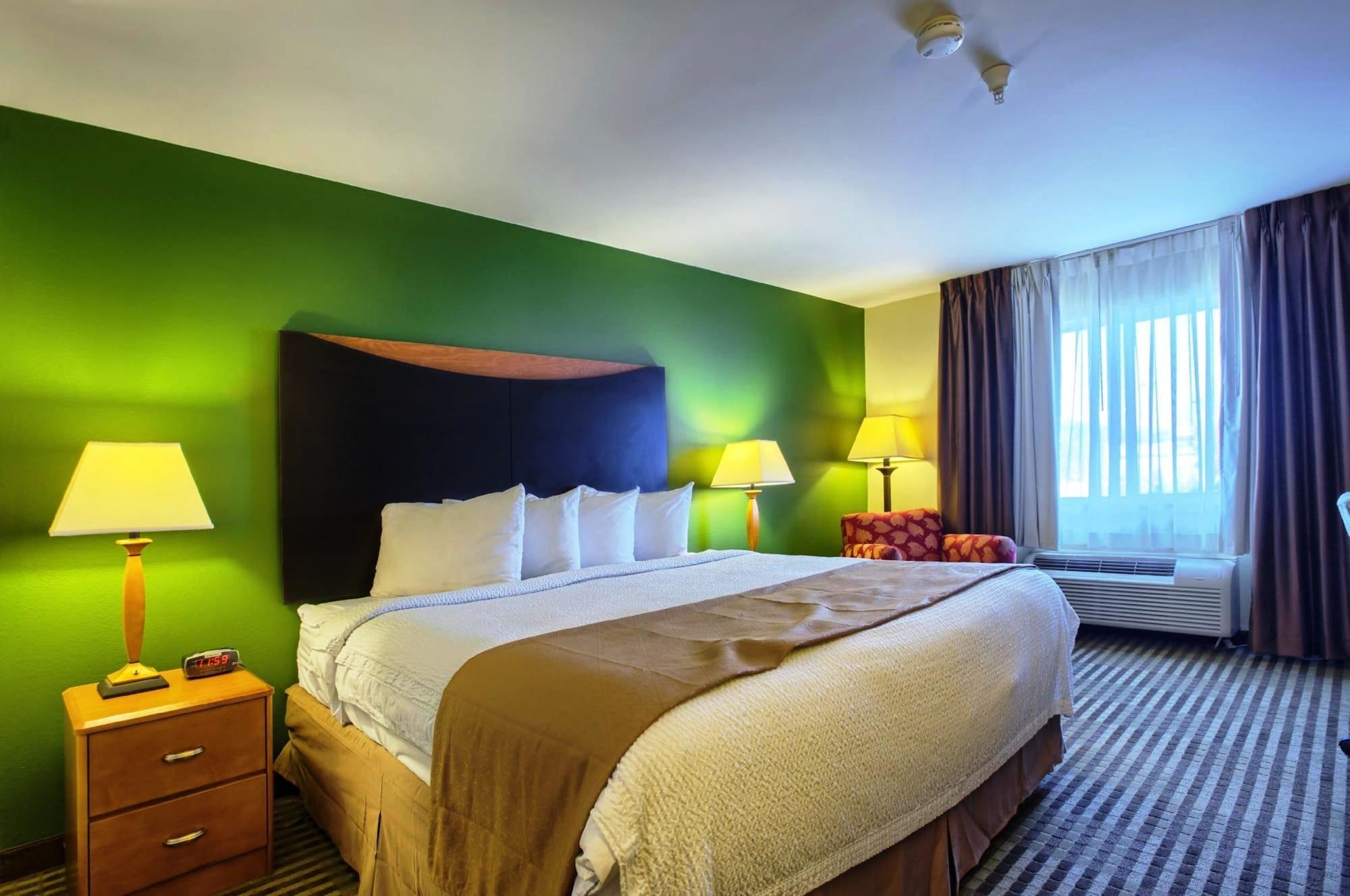 Quality Inn & Suites Birmingham - Highway 280 Buitenkant foto