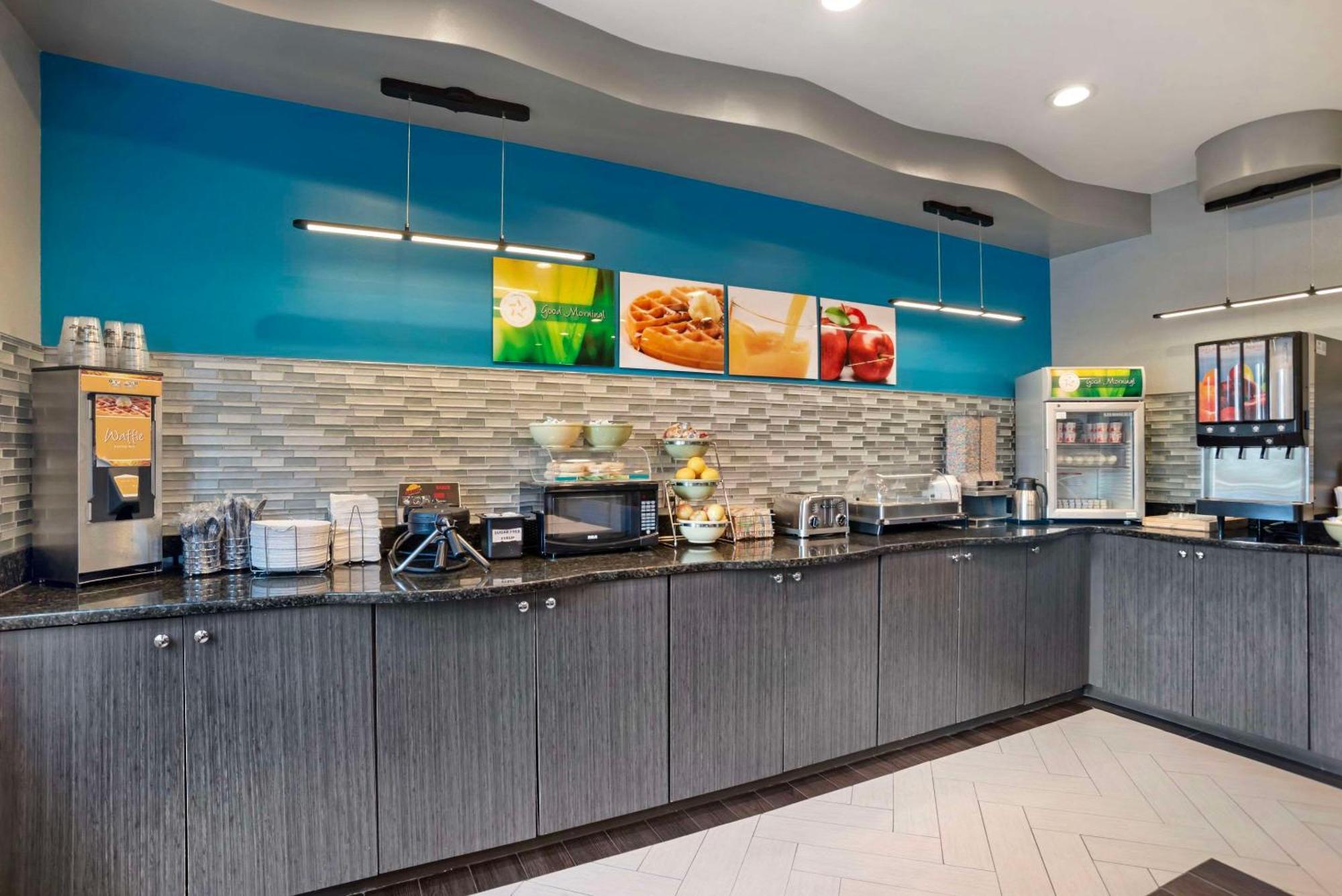 Quality Inn & Suites Birmingham - Highway 280 Buitenkant foto