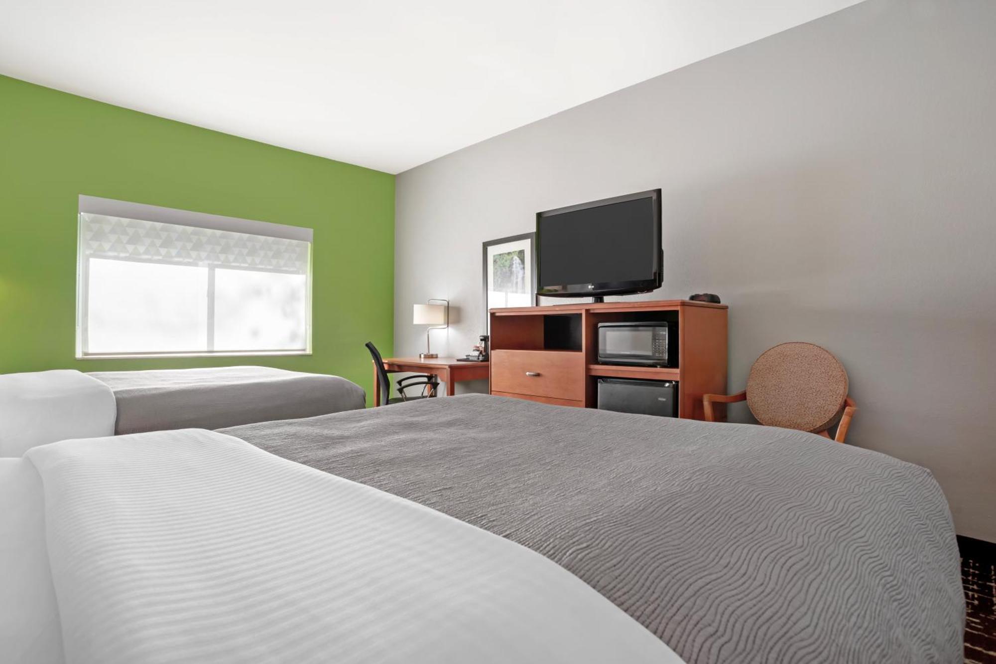 Quality Inn & Suites Birmingham - Highway 280 Buitenkant foto