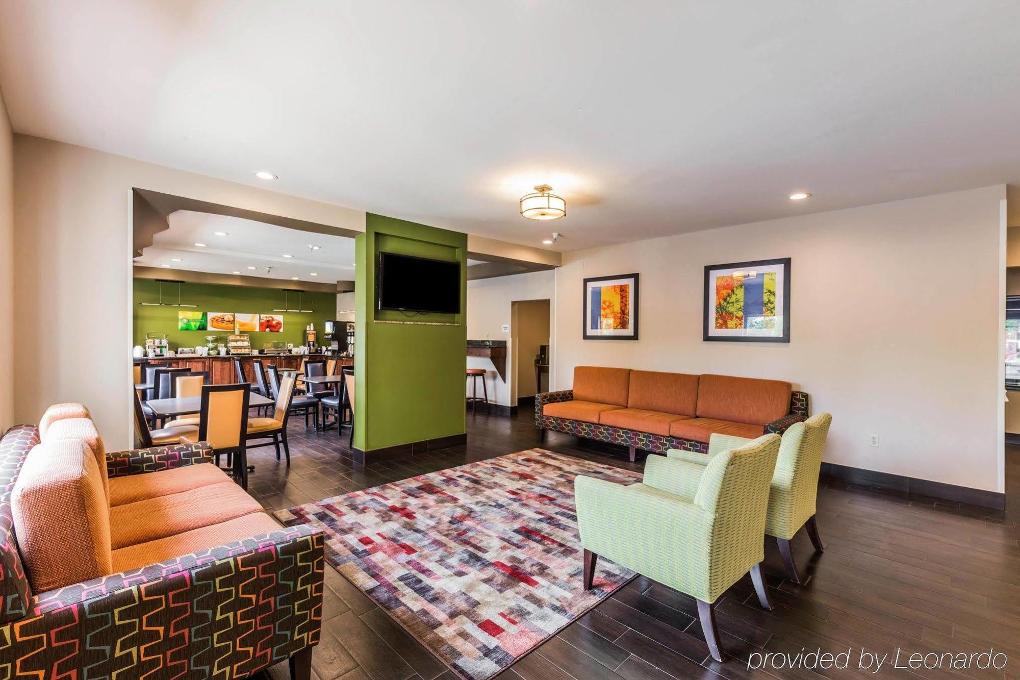 Quality Inn & Suites Birmingham - Highway 280 Buitenkant foto