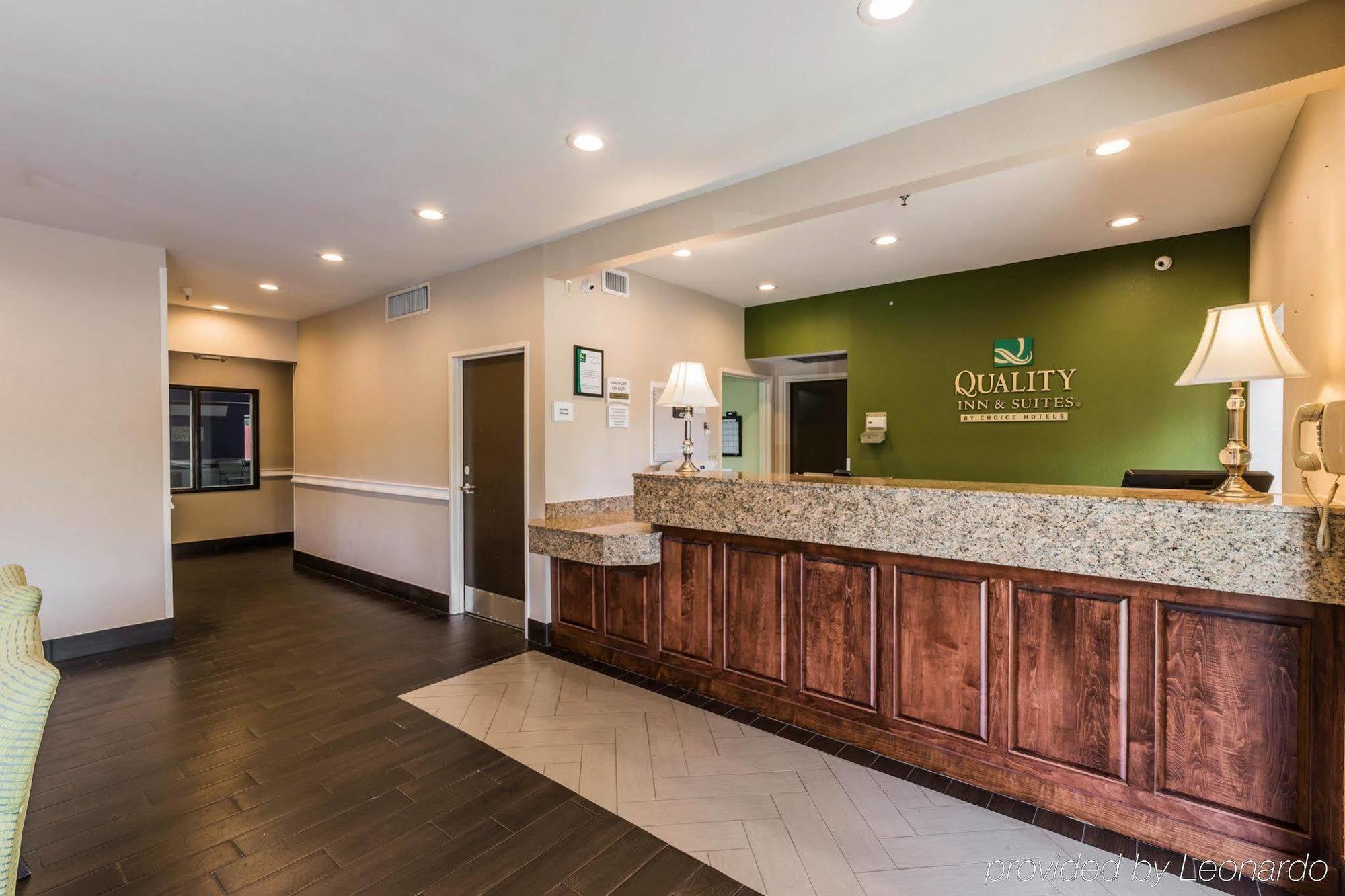 Quality Inn & Suites Birmingham - Highway 280 Buitenkant foto